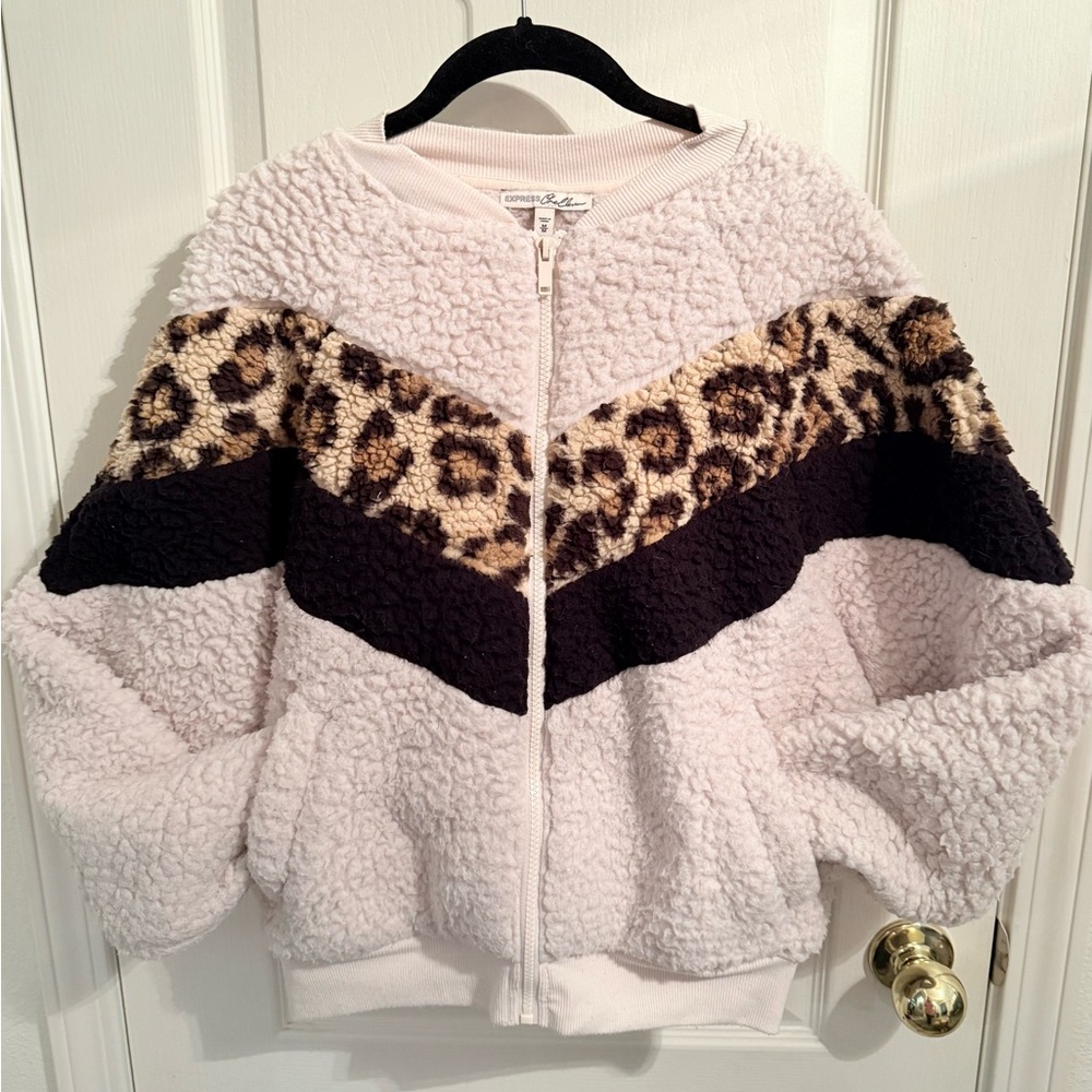 Women’s Express Teddy Jacket with Leopard Print
